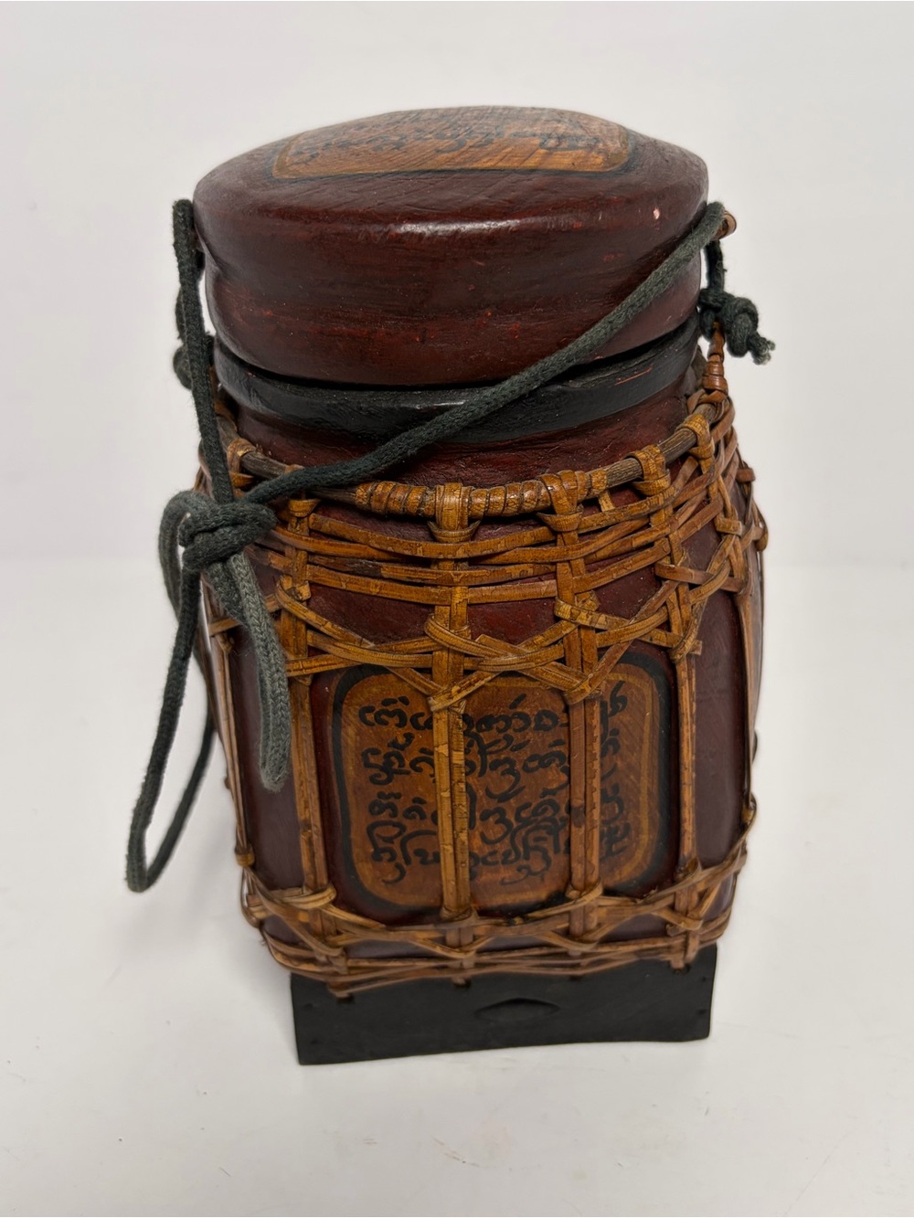 Vintage Asian Burmese Thai Woven Rattan Wood Betel Box Basket Hand Painted Scrip